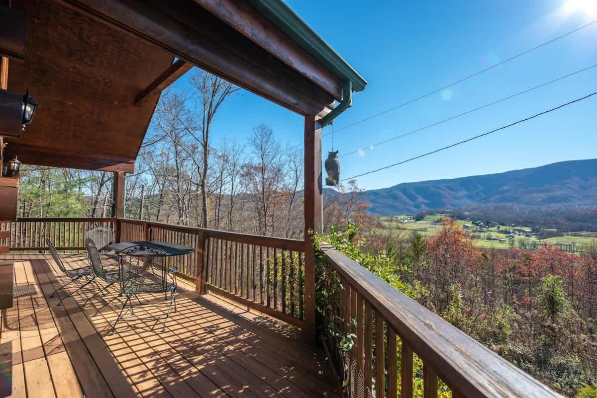 Gorgeous View. Hot Tub. Privacy. Fireplace. Pool & Fishing Access! Sevierville Dış mekan fotoğraf